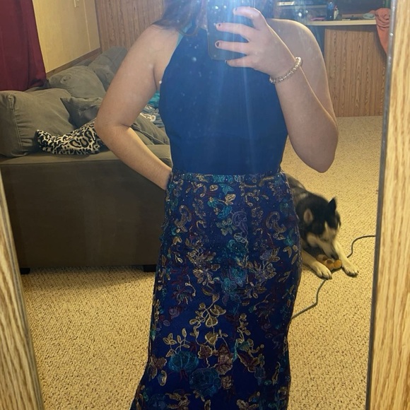 Ellie Wilde prom dress - Picture 4 of 6